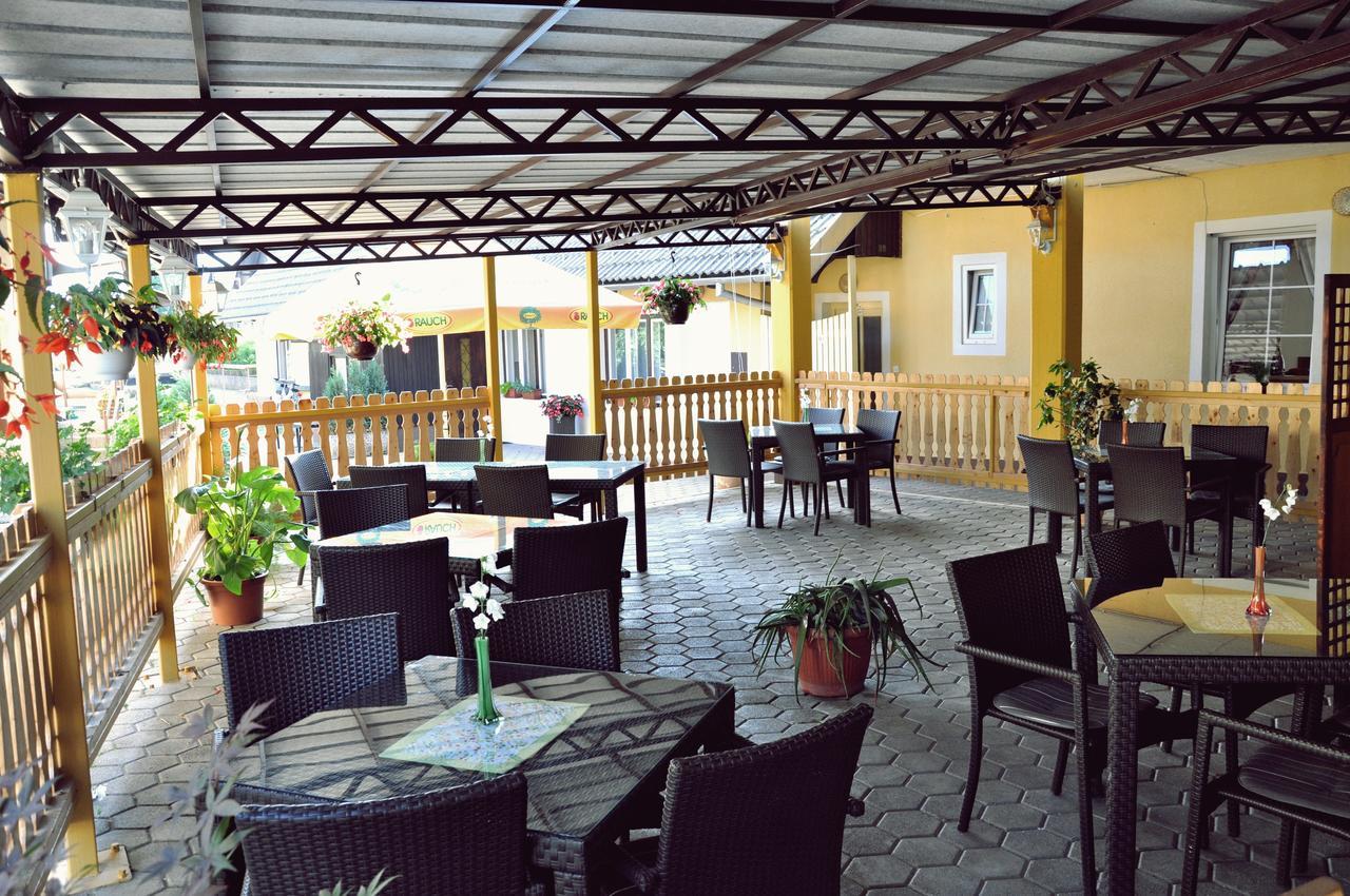 Guesthouse Osvald Zirovnica Zewnętrze zdjęcie